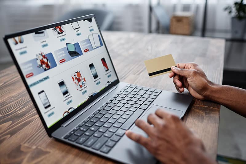 WooCommerce Or Shopify
